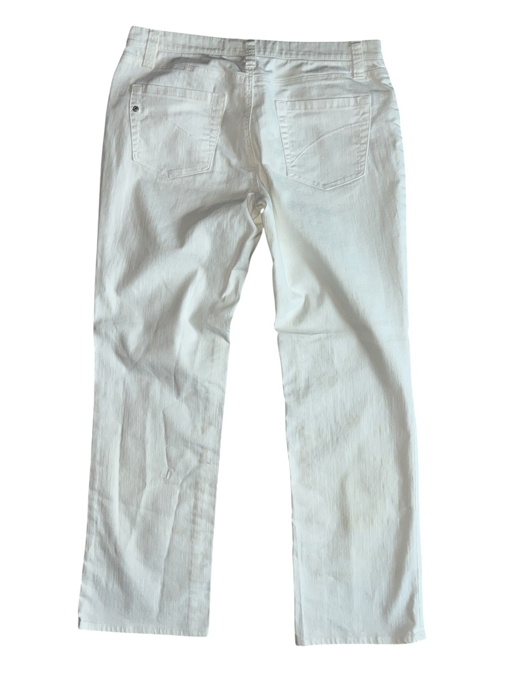Express Precision Fit Women's White Straight-Leg Denim Jeans Size 10 - Picture 2 of 9